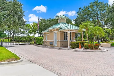 1327 NW Mossy Oak Way Jensen Beach FL 34957