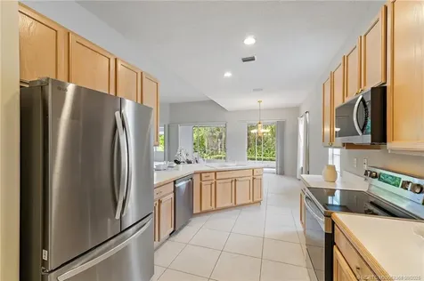 1327 NW Mossy Oak Way Jensen Beach FL 34957