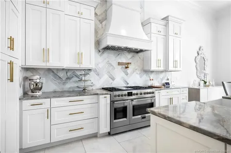 1000 NE Wright Avenue Jensen Beach FL 34957