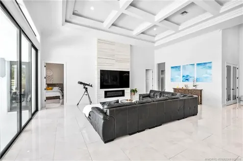 1000 NE Wright Avenue Jensen Beach FL 34957