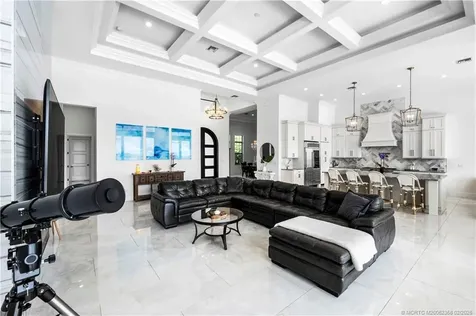 1000 NE Wright Avenue Jensen Beach FL 34957