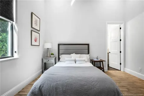 1000 NE Wright Avenue Jensen Beach FL 34957