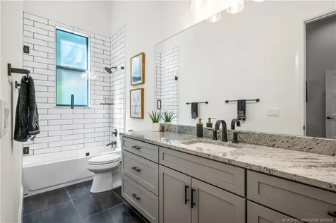 1000 NE Wright Avenue Jensen Beach FL 34957