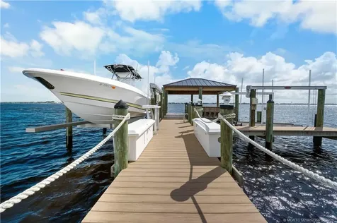 1000 NE Wright Avenue Jensen Beach FL 34957
