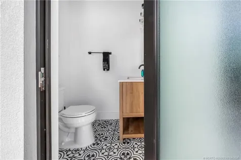 1000 NE Wright Avenue Jensen Beach FL 34957