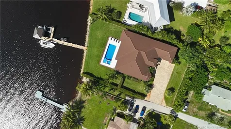 1000 NE Wright Avenue Jensen Beach FL 34957