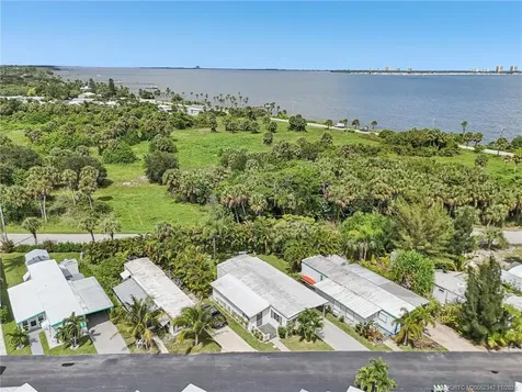 4756 NE Blue Heron Lane Jensen Beach FL 34957