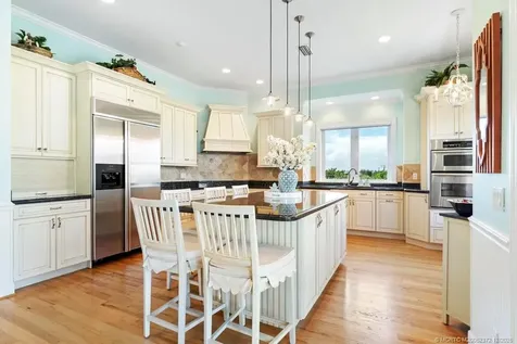 1334 SE Macarthur Boulevard Stuart FL 34996