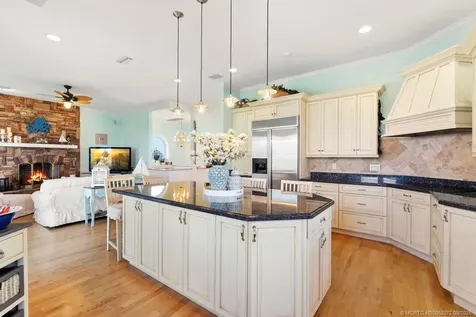 1334 SE Macarthur Boulevard Stuart FL 34996