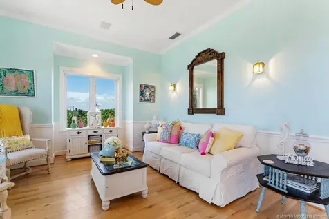 1334 SE Macarthur Boulevard Stuart FL 34996