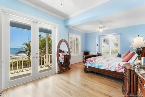 1334 SE Macarthur Boulevard Stuart FL 34996