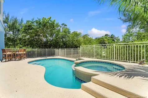 1334 SE Macarthur Boulevard Stuart FL 34996