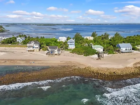 1334 SE Macarthur Boulevard Stuart FL 34996