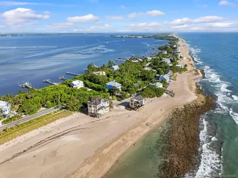 1334 SE Macarthur Boulevard Stuart FL 34996