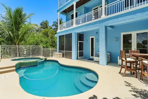 1334 SE Macarthur Boulevard Stuart FL 34996