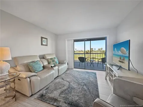 40 NE Plantation Road Stuart FL 34996