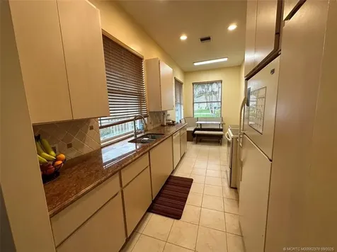 7461 SE Autumn Lane Hobe Sound FL 33455