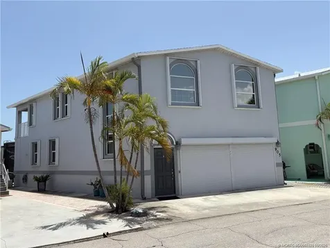 905 Nettles Boulevard Jensen Beach FL 34957