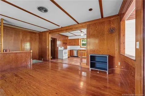 1398 SW Palm City Road Stuart FL 34994