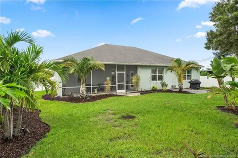 418 SW Lakota Avenue Port St Lucie FL 34953