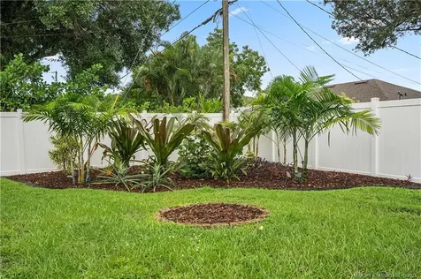 418 SW Lakota Avenue Port St Lucie FL 34953