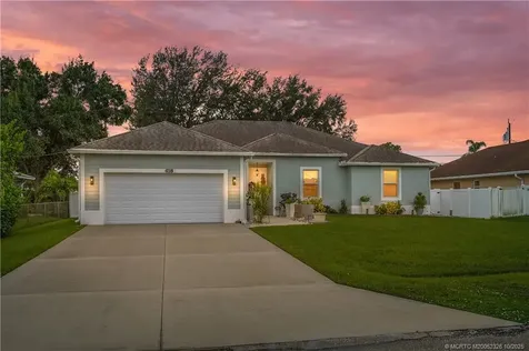418 SW Lakota Avenue Port St Lucie FL 34953