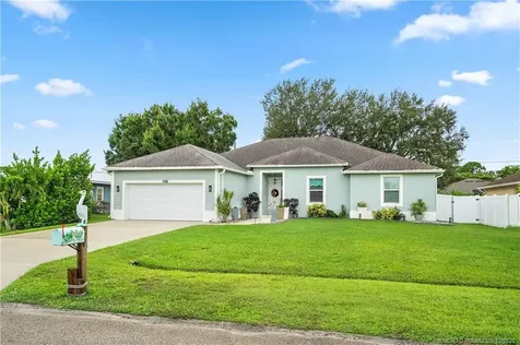 418 SW Lakota Avenue Port St Lucie FL 34953