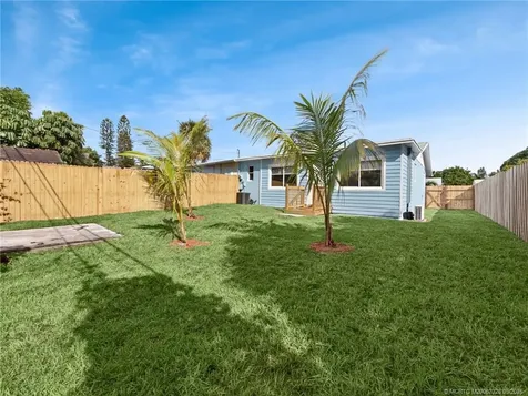 2346 NE Rustic Place Jensen Beach FL 34957