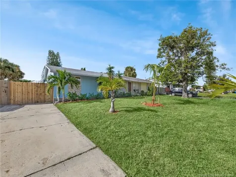 2346 NE Rustic Place Jensen Beach FL 34957