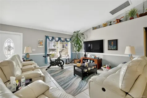 467 SW Lakota Avenue Port St Lucie FL 34953