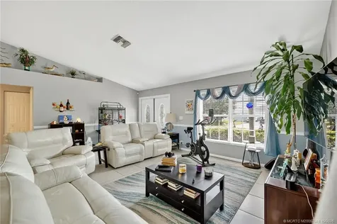 467 SW Lakota Avenue Port St Lucie FL 34953