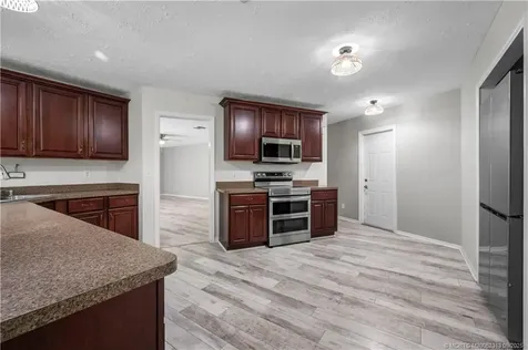 434 NE Acacia Place Jensen Beach FL 34957