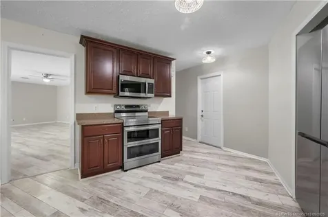 434 NE Acacia Place Jensen Beach FL 34957