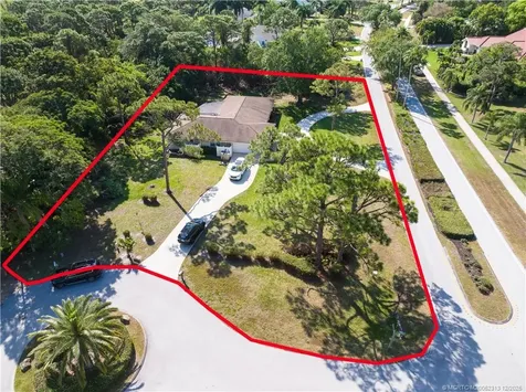 434 NE Acacia Place Jensen Beach FL 34957