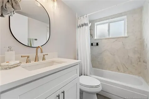 212 SE Village Drive Port St Lucie FL 34952