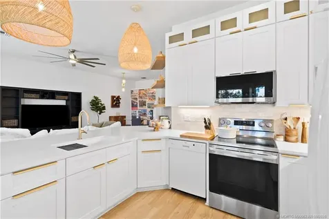 5042 SE Devenwood Way Stuart FL 34997