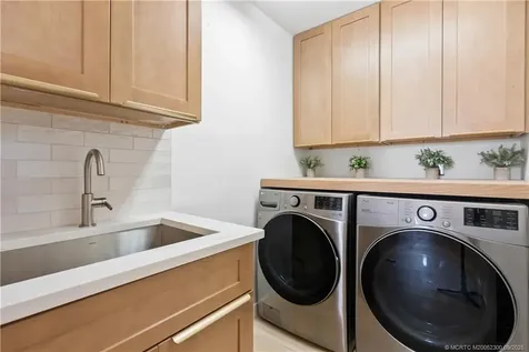 5042 SE Devenwood Way Stuart FL 34997