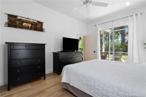 5042 SE Devenwood Way Stuart FL 34997