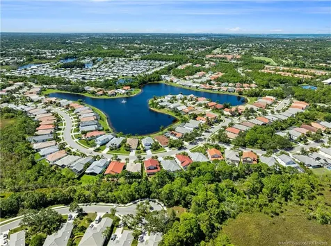 5042 SE Devenwood Way Stuart FL 34997