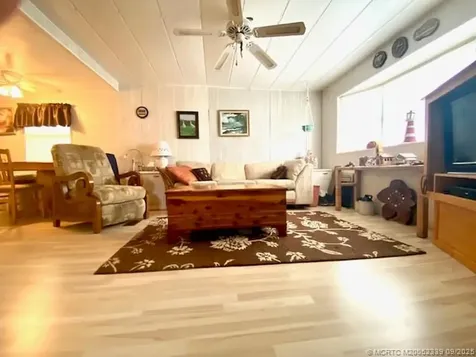 603 NE Tahiti Way NE Jensen Beach FL 34957