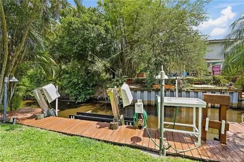 815 SW Rustic Circle Stuart FL 34997