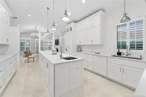 11694 SE Plandome Drive Hobe Sound FL 33455