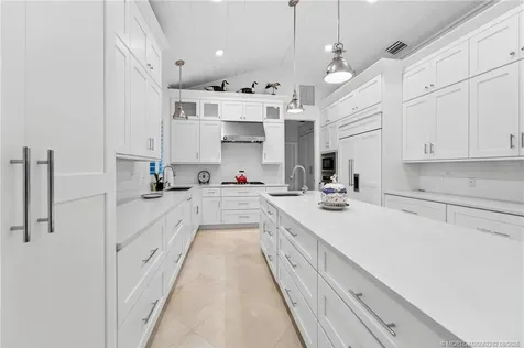 11694 SE Plandome Drive Hobe Sound FL 33455