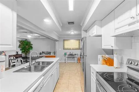 530 SW Prima Vista Boulevard Port St Lucie FL 34983