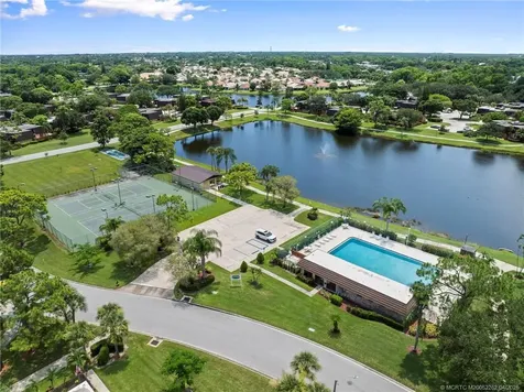 5818 SE Windsong Lane Stuart FL 34997