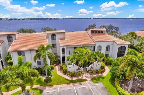 2560 NW Seagrass Drive Palm City FL 34990