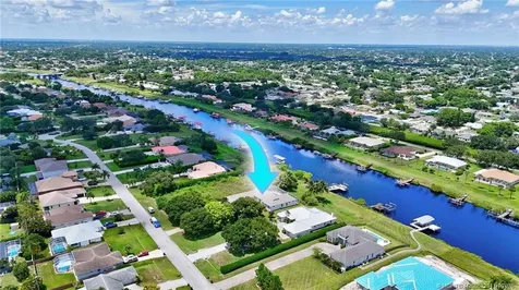 2746 SE Eagle Drive Port St Lucie FL 34984