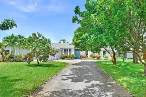 2746 SE Eagle Drive Port St Lucie FL 34984