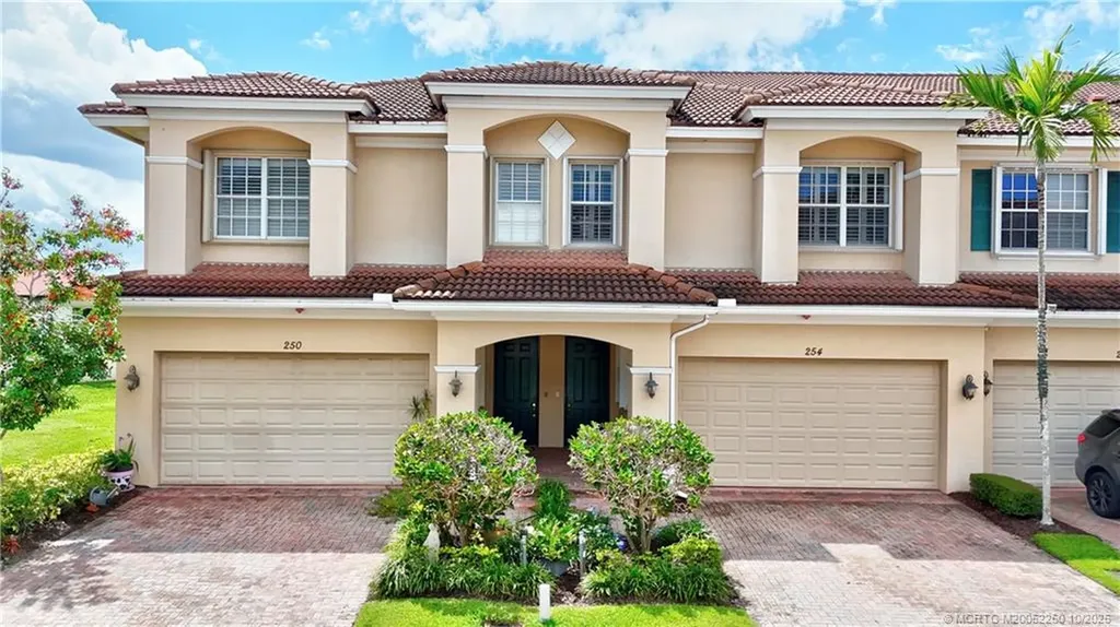 254 SW Walking Path Stuart FL 34997