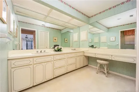 5884 SE Glen Eagle Way Stuart FL 34997